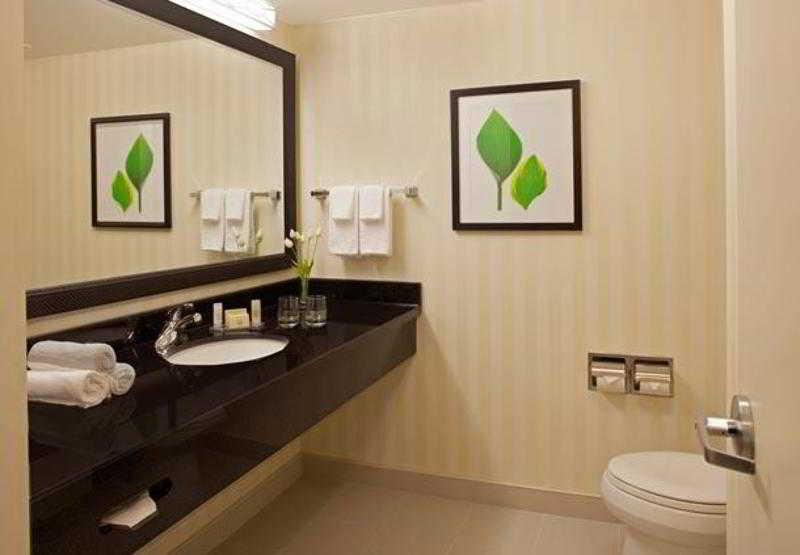 Fairfield Inn & Suites By Marriott Toronto Mississauga Exteriör bild